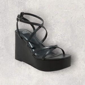 Wild Fable Ronnie Strappy Memory Foam Insole Platform Wedge Heels Black Size 11